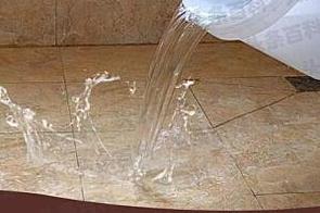 松滋漏水维修 免砸砖防水材料该如何施工